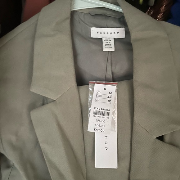 Sage Green Blazer and Pant - Picture 4 of 4